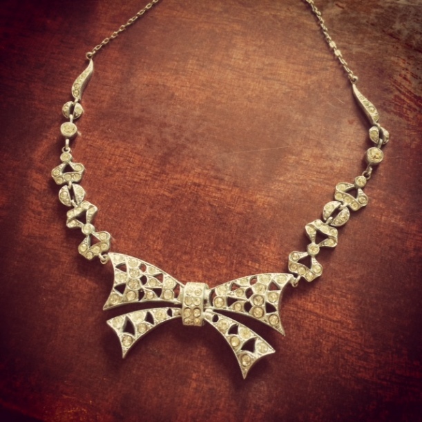 costume necklace, 1940s bow 
